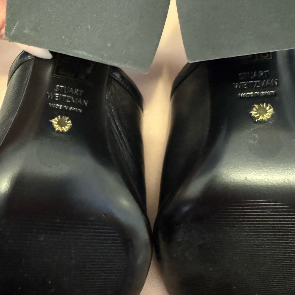 Stuart Weitzman Cayman 85 Sandal - Picture 3 of 5